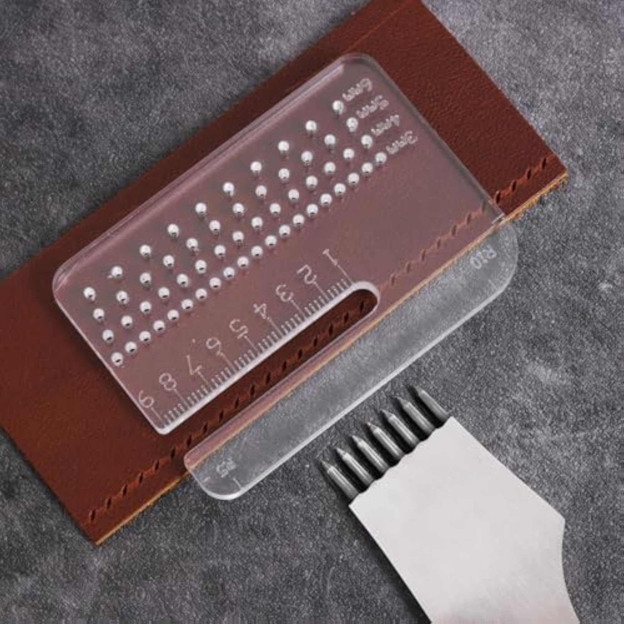 2 Pcs Acrylic Punching Aid Plate for Leathercraft